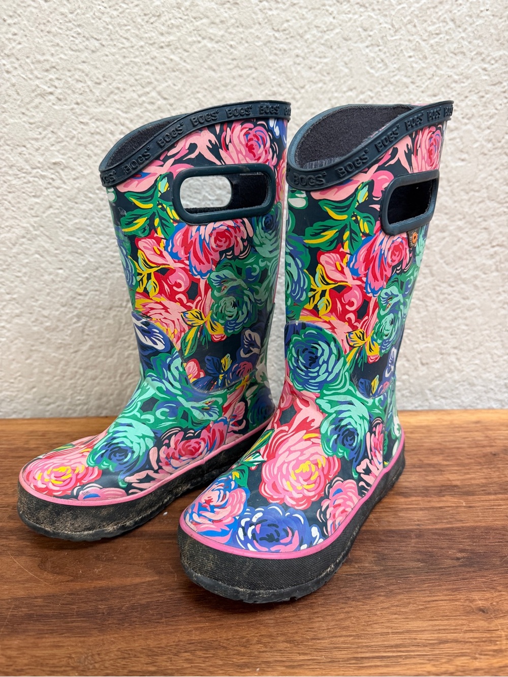 Bogs kids size 11 rubber rain boots, flowers